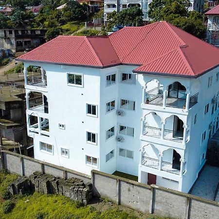 After 5 Apartment 1- 3 Spacious En-Suite Bedrooms Freetown Exterior foto